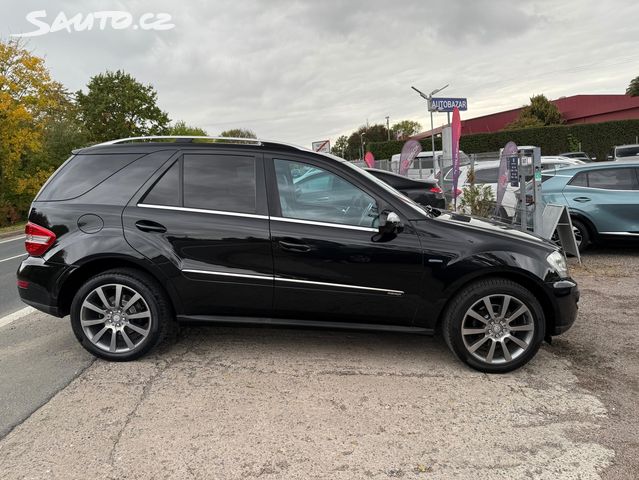 Mercedes Třída M